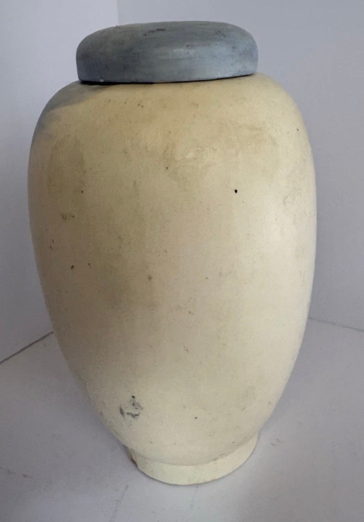 Japanese Vase/Earn With Embossed Mountain View.  P174