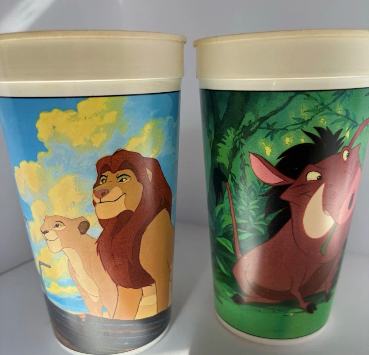 2 Burger King Vintage Plastic collectors Cups. P166