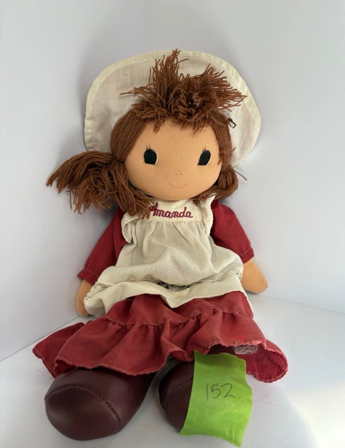 Kamar Amanda Pilgrim Pioneer Girl. Cloth Doll W/brown Hair (p152)