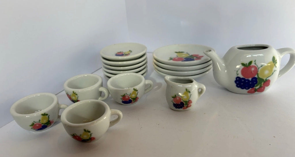 Vintage Childs Porcelain Tea Set 23 Pcs. Frantz Toys. P177