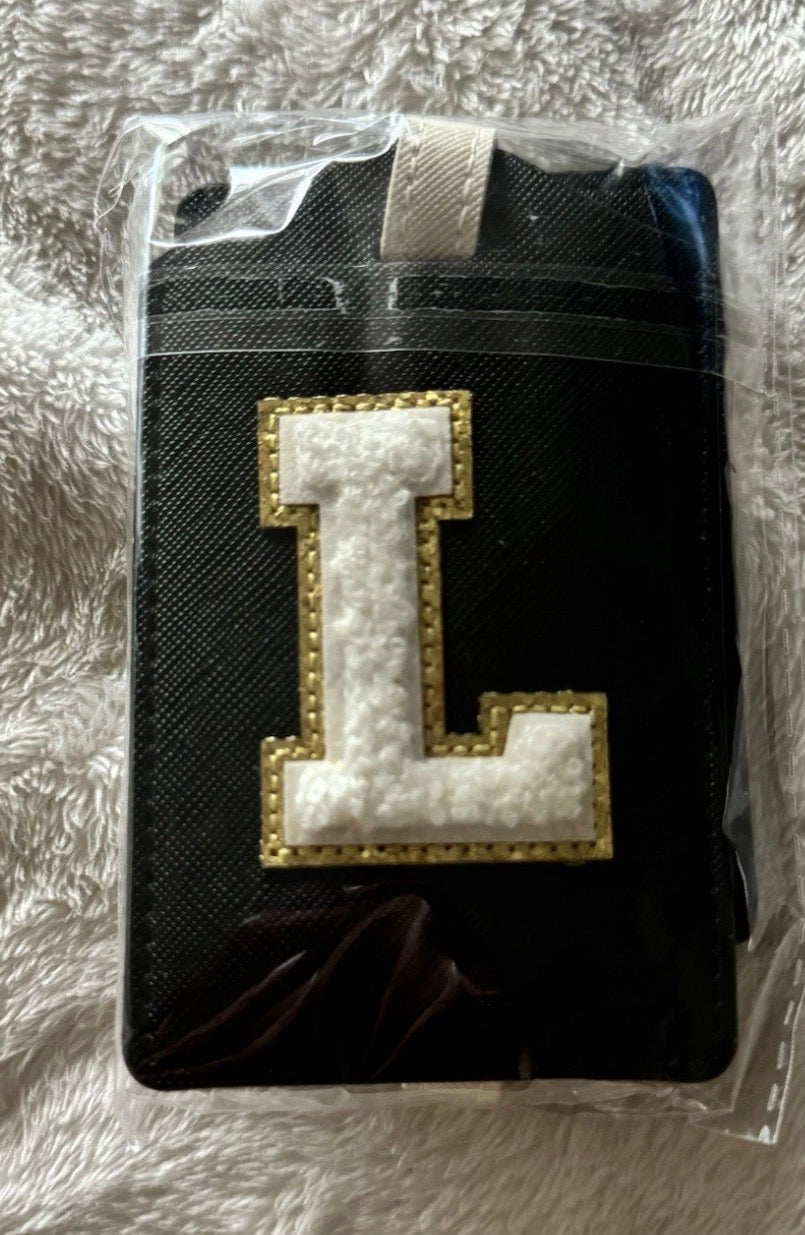 Black Luggage Tag with Gold and White ‘L’ Initial (T13)