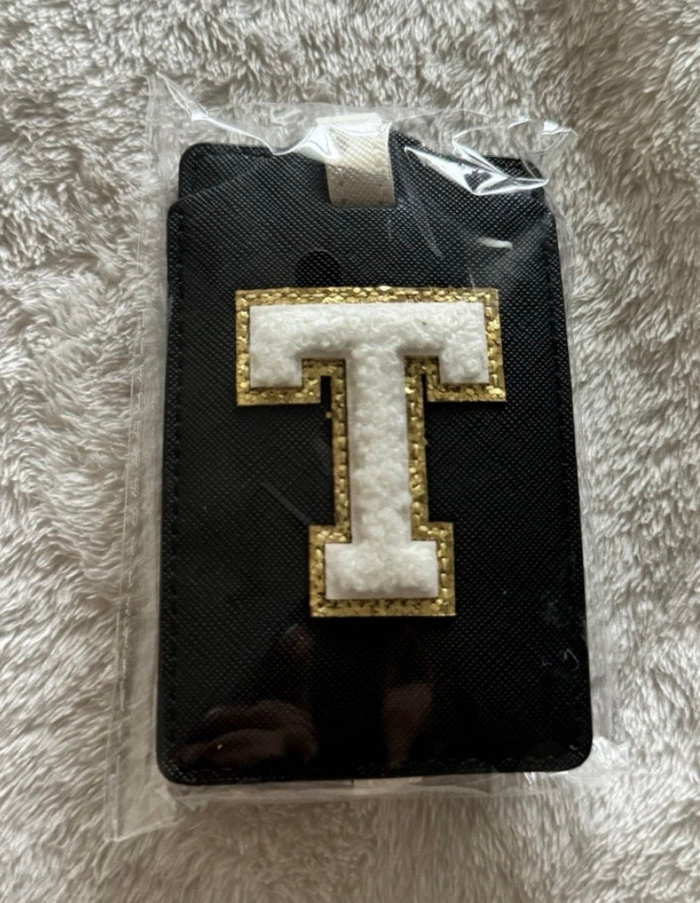 Black and White ‘T’ Initial Luggage Tags (T13)